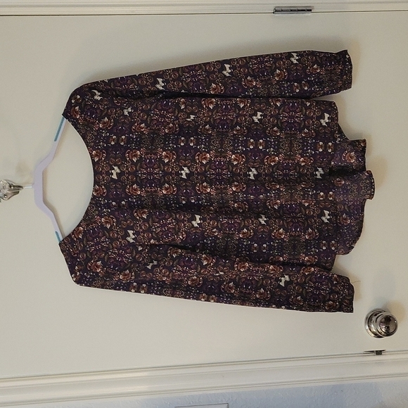 3/$30 CATO Purple Elephant Floral Oversized Long Sleeve Hi-low Scoop Neck Tunic - Picture 2 of 10